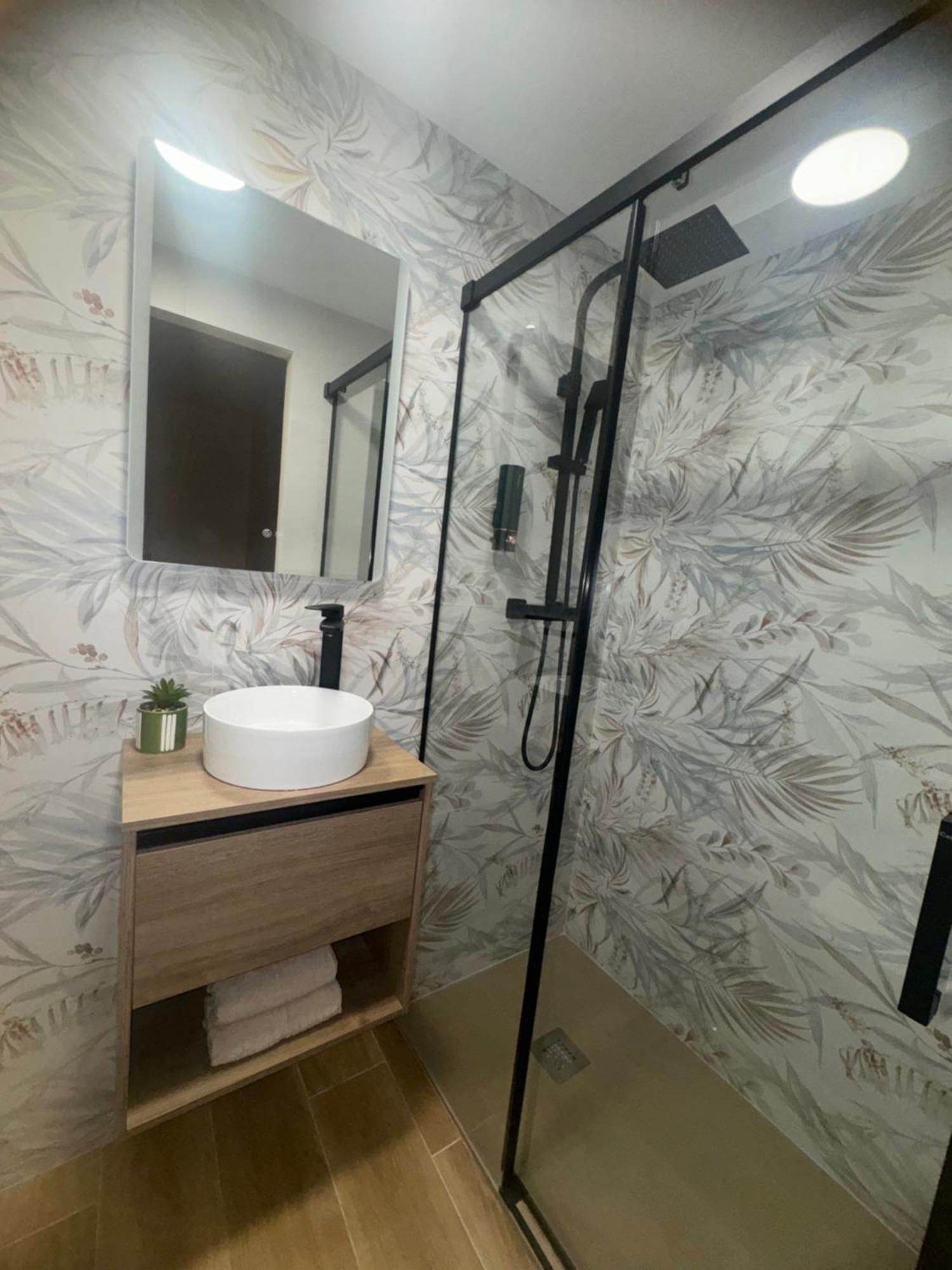 Parking Vigilado Gratis Pleno Centro,Cozy Apartment Granada Picon Center, Recien Reformado Εξωτερικό φωτογραφία